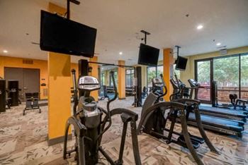 High-endurance fitness center